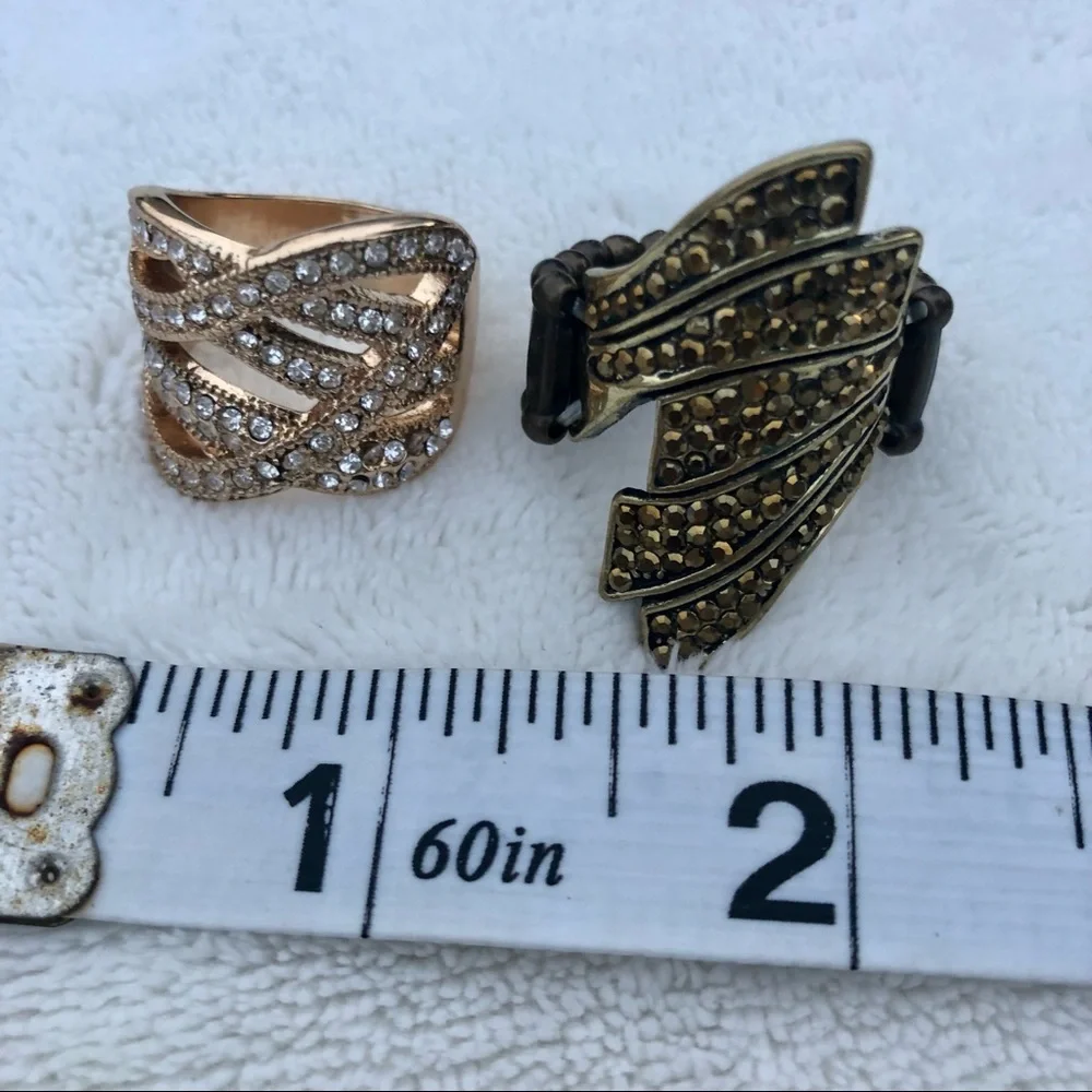 Sparkly Costume Rings Stretchy Band Gold Tone